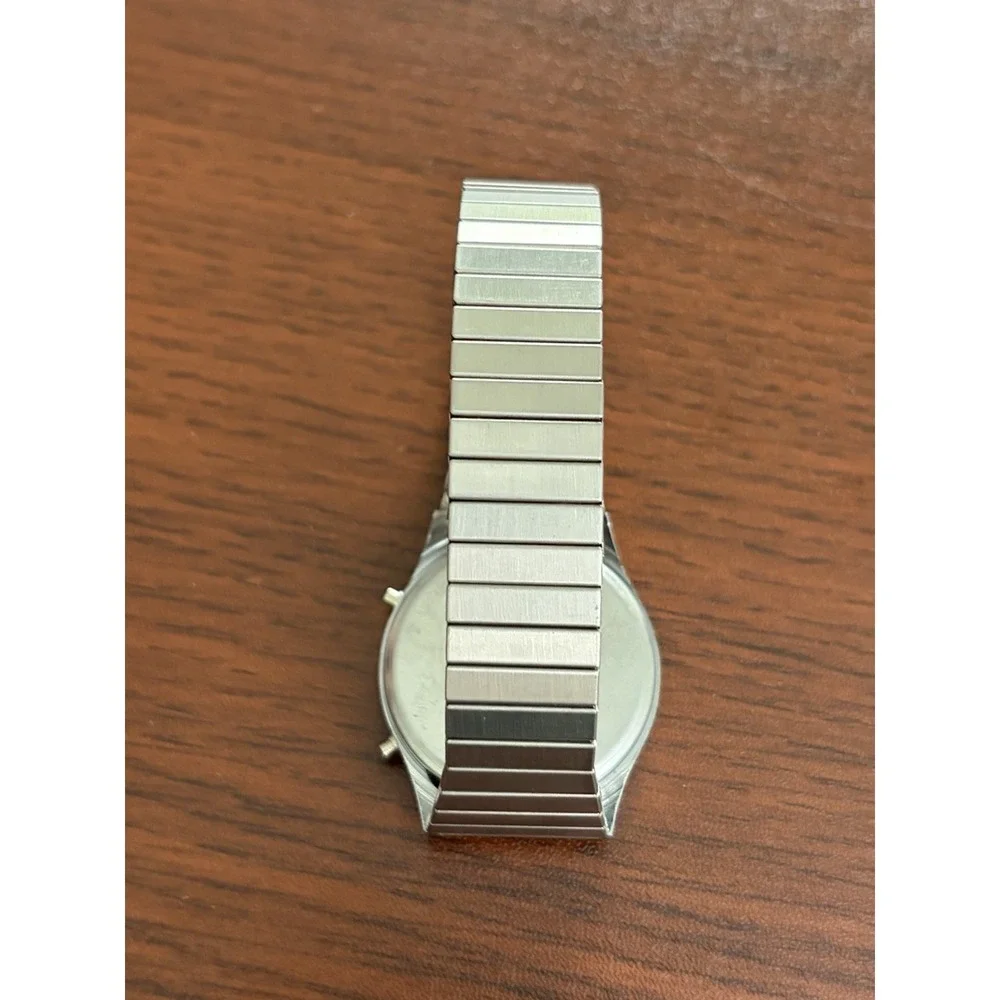 Vintage Men's Futura LC Quartz Stainless Steel Watch Hong Kong Untested
